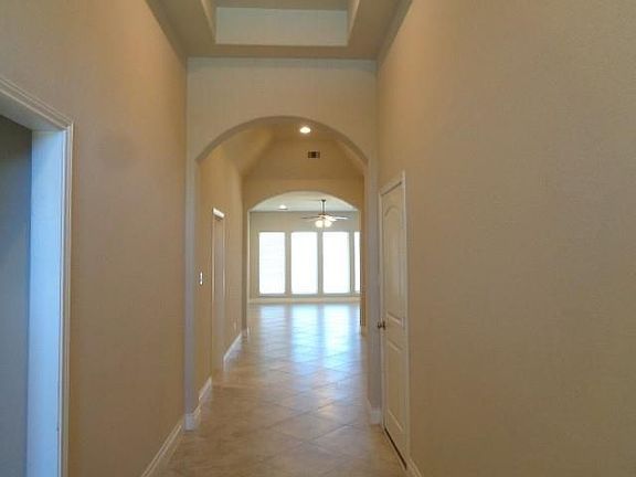 4th image of 2902 Thornridge Bend Ct