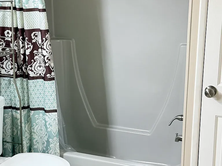 2415 W Irvington Pl — Photo 21