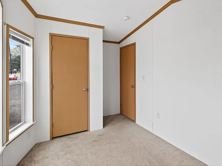 15 W Redwood Ave — Photo 24