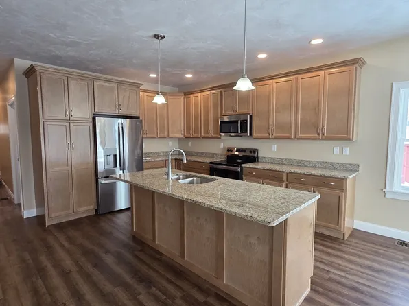 210 Integrity Dr #84, Rutland, MA 01543