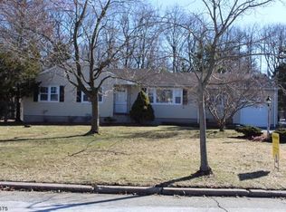 57 White Oak Rd, Parsippany, NJ 07054