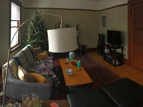 1045 E Johnson St APT 2, Madison, WI 53703