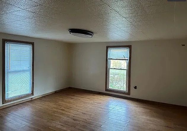 1st image of 47 Bowman Ct