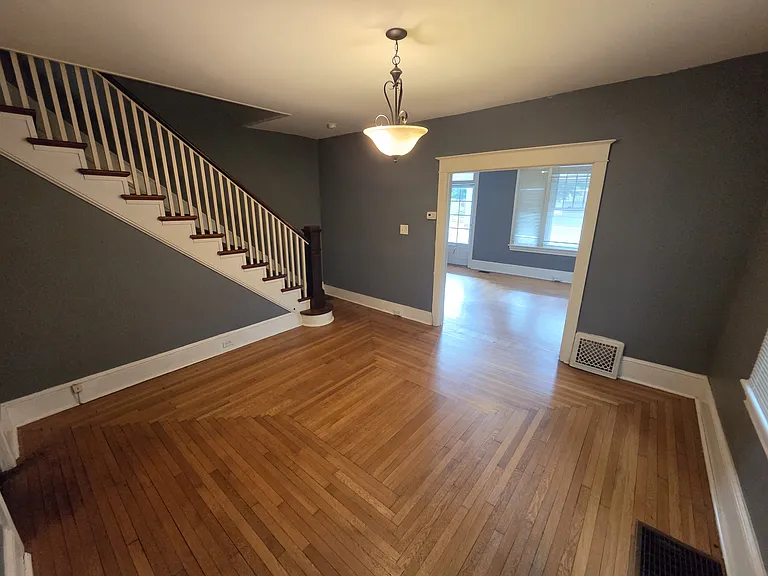 914 Dewey Ave #914 — Photo 6