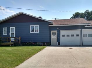 812 Alley St, Linton, ND 58552