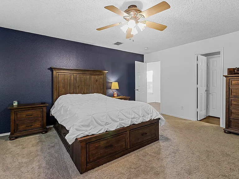 2202 Barton Springs Dr — Photo 23