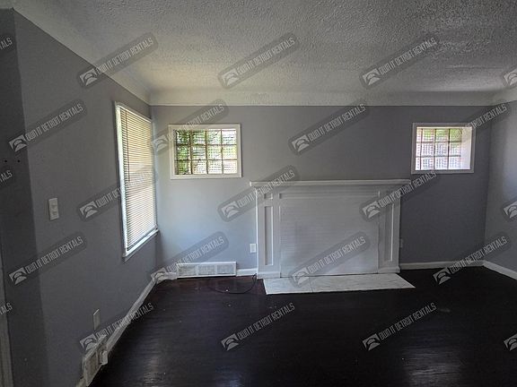 5th image of 18627 Curtis St