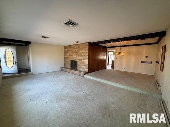 4th image of 309 Wildwood Dr