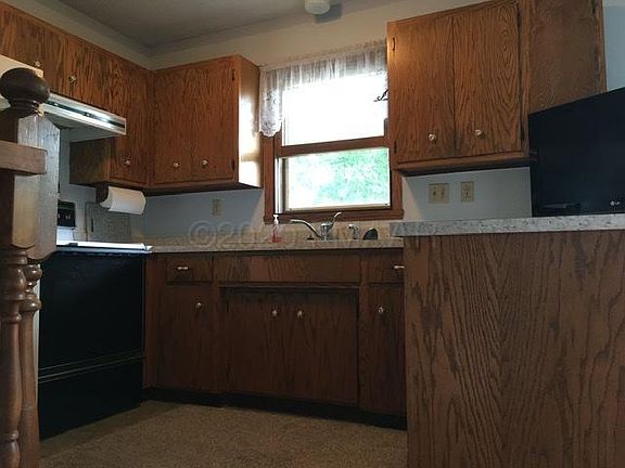 5th image of 532 2nd Ave E