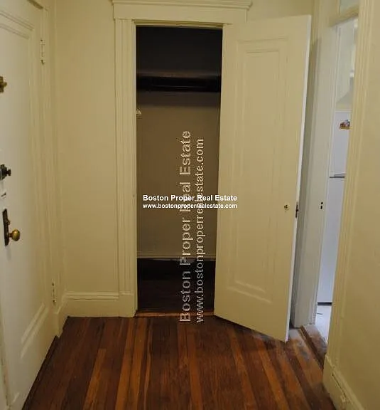 1111 Boylston St #27 — Photo 3