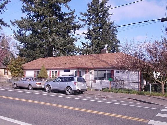 3rd image of 7929 SE Duke St