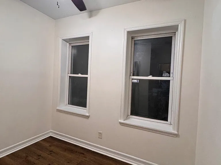1009 W Fayette St — Photo 11