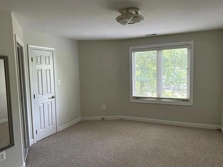 3359 Roundtree Estates Ct — Photo 9