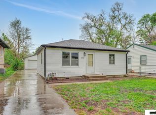 1010 Manatt St, Lincoln, NE 68521