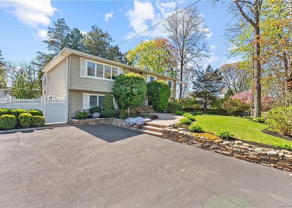 134 Woodhull Road, Huntington, NY 11743 Zillow