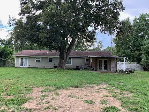 3rd image of 7940 Tippin Ave