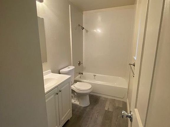 5th image of 2174 Coley Ave #9