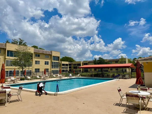 5980 NW 64th Avenue #305, Tamarac, FL 33319