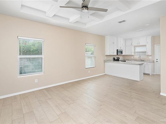 2nd image of 3000 W Kenwood St #2