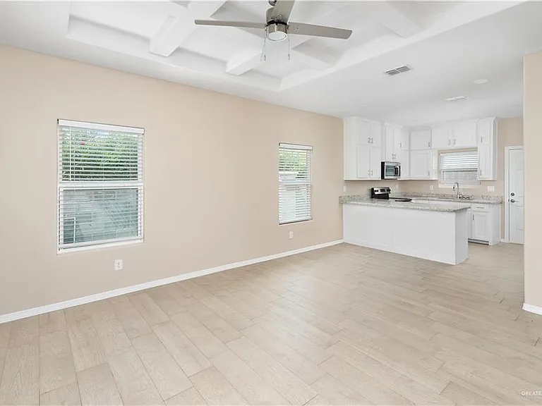3000 W Kenwood St #3 — Photo 2