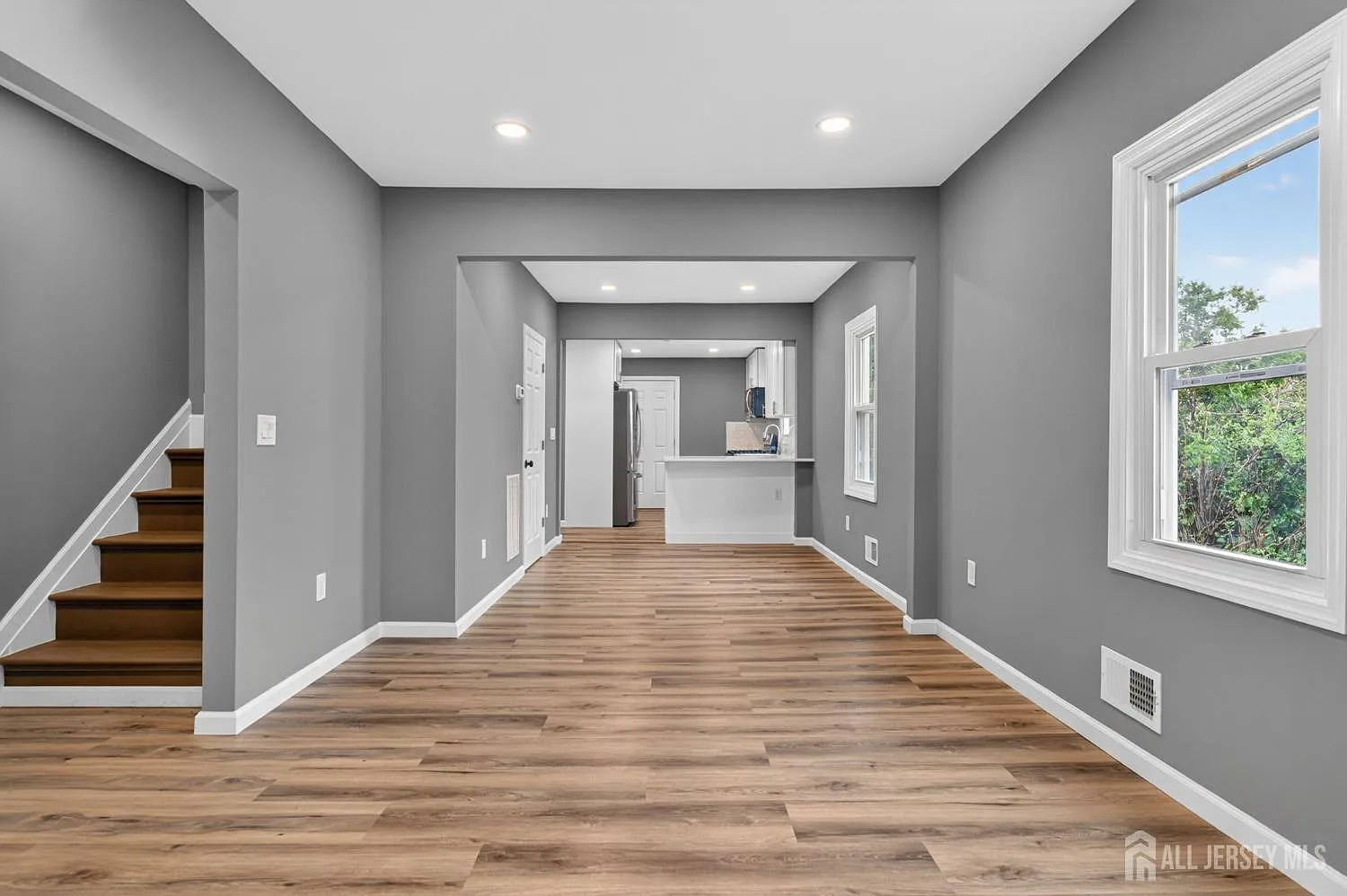 3 bed, 3.0 bath, $3,600 — Photo 4
