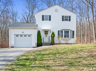 146 Lakeside Dr, Andover, CT 06232