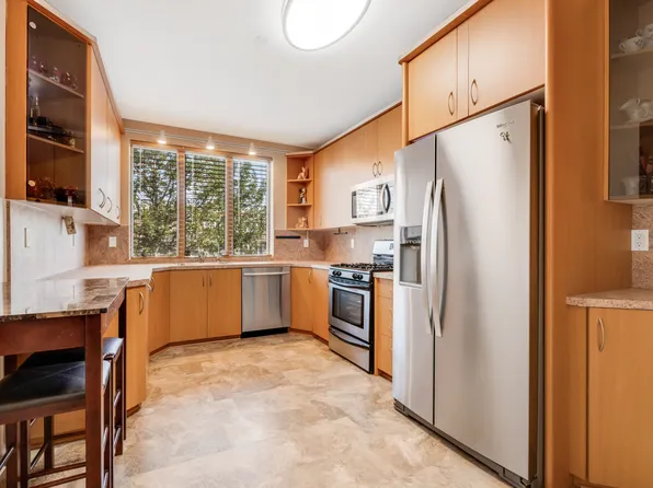 135 28th Avenue image 3 of 50