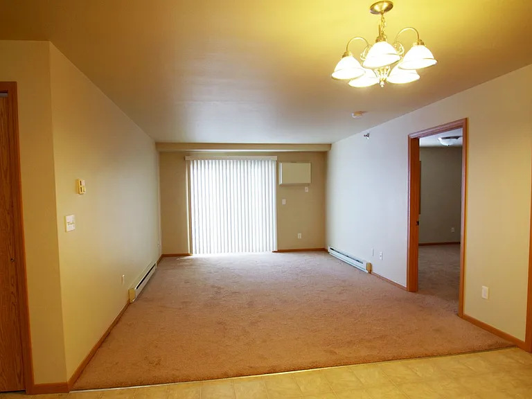 Belcastle Apartments — Photo 49