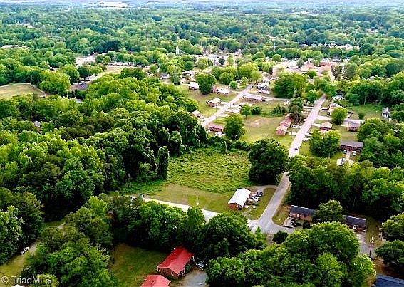 3rd image of 403 Meredith Ave Lot 1