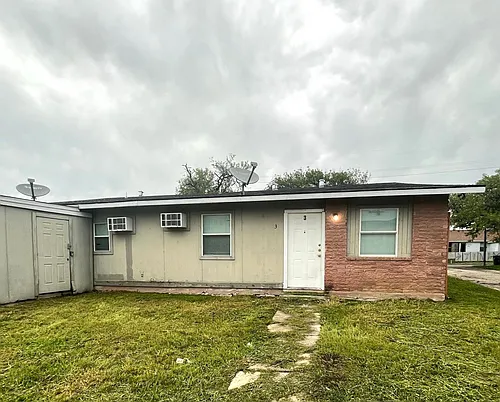 7115 Glen Ter #3 Photo 1