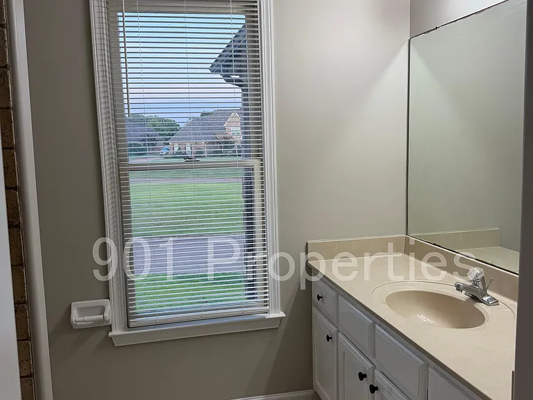 3777 Pavilion Cir — Photo 19