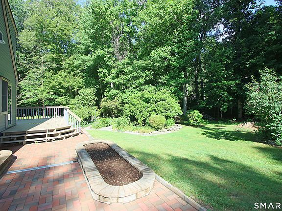 2nd image of 58 Lynn Road