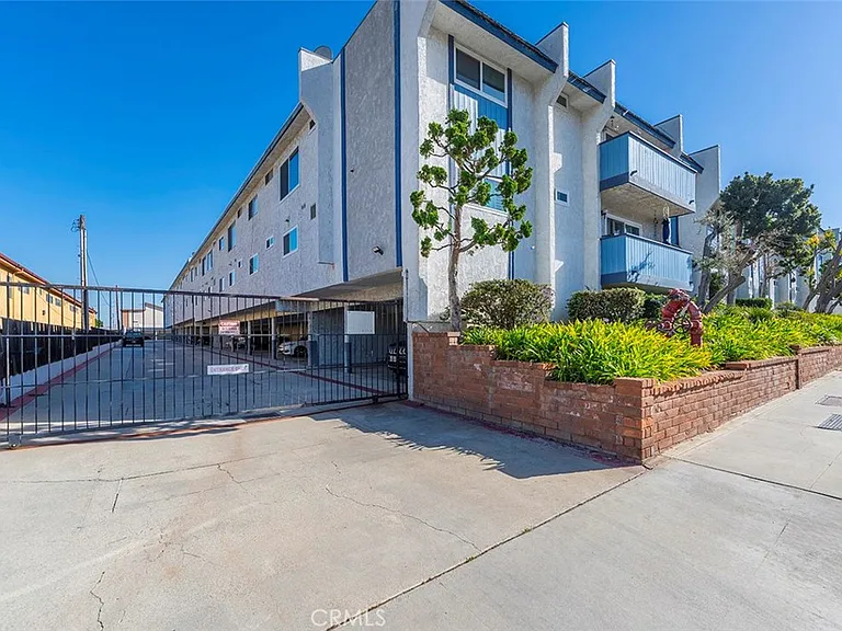 25930 Narbonne Ave #135 — Photo 6