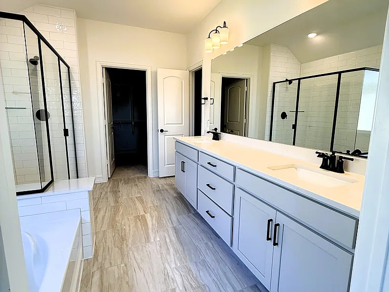 4349 Noble Ln — Photo 6