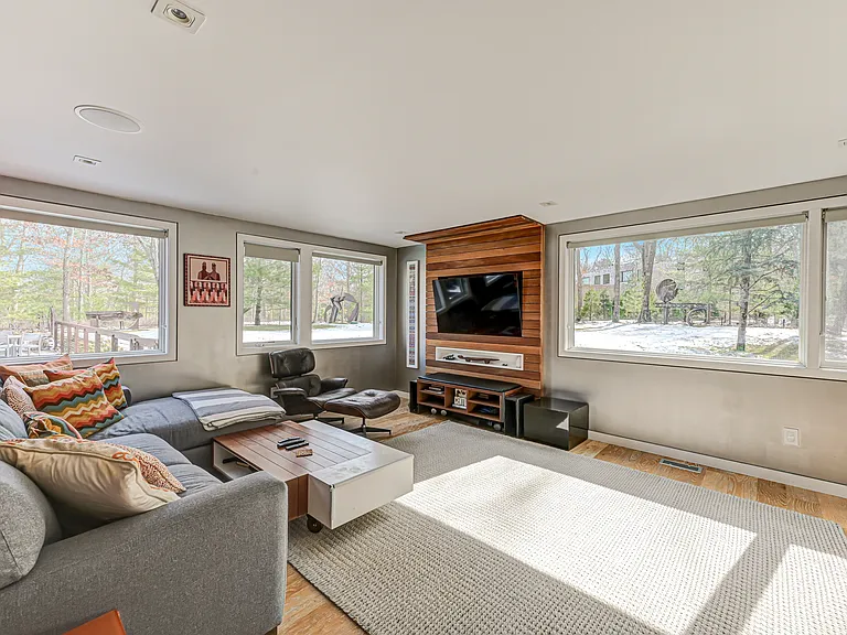 28 Alewive Brook Rd — Photo 12