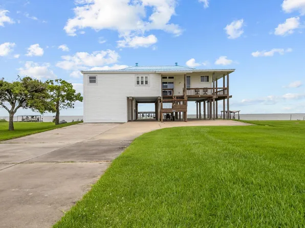 3960 Martin Luther King, Pt Arthur, TX 77640