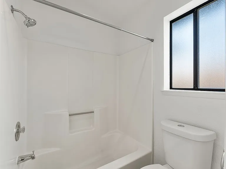 145 Summerset Dr — Photo 18