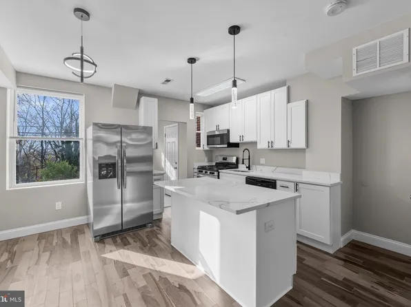 3307 Ravenwood Ave, Baltimore, MD 21213