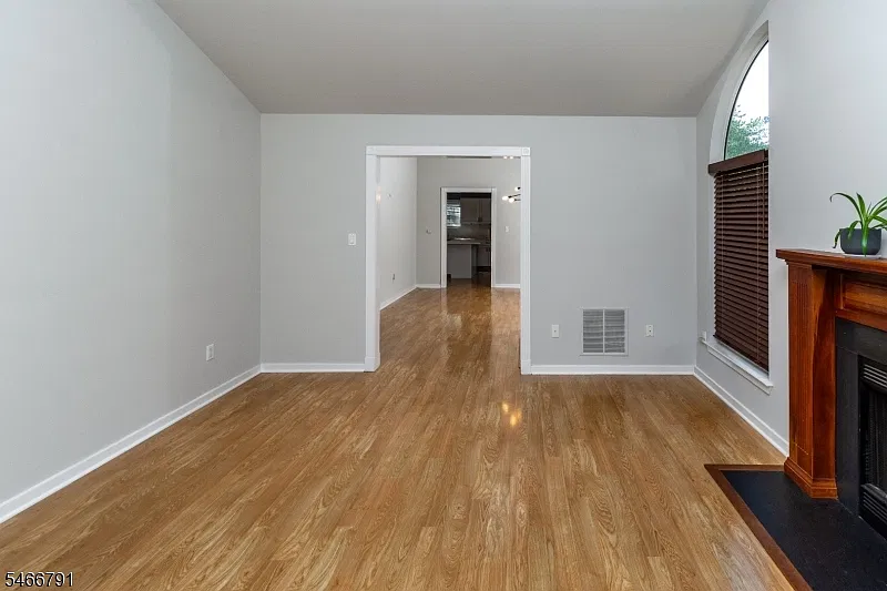3 bed, 2.5 bath, $3,500 — Photo 4