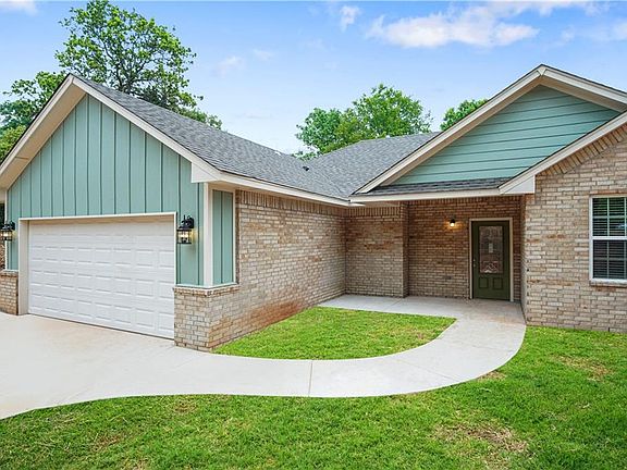 3rd image of 15352 Whispering Oaks