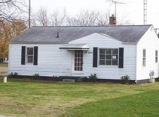 5318 E Bristol Rd, Burton, MI 48519