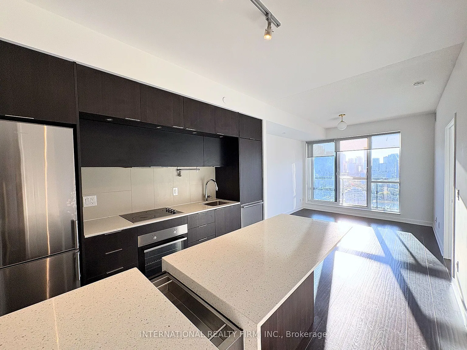 2 bed, $2,750 — Photo 4