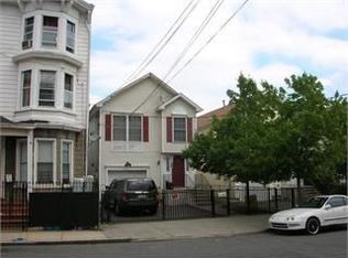 26 Webster St, Newark, NJ 07104