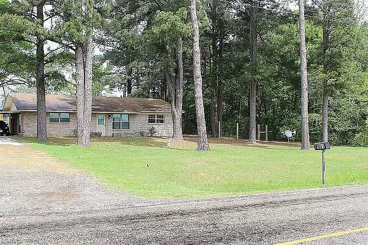 9602 FM 1840 — Photo 1