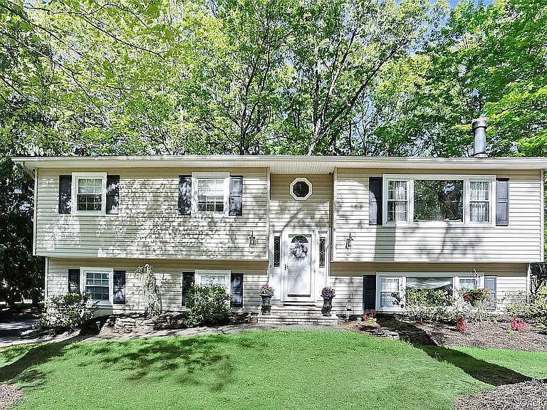 5 bed, $4,700 — Photo 4
