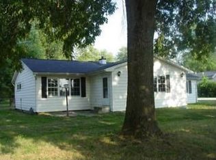 3548 Lake Rd, Mattoon, IL 61938