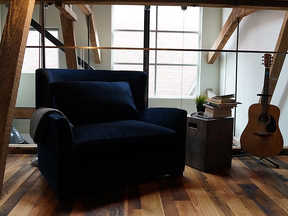 2nd image of 650 Delancey St APT 309