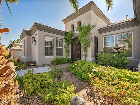 3rd image of 4754 Riva De Romanza St