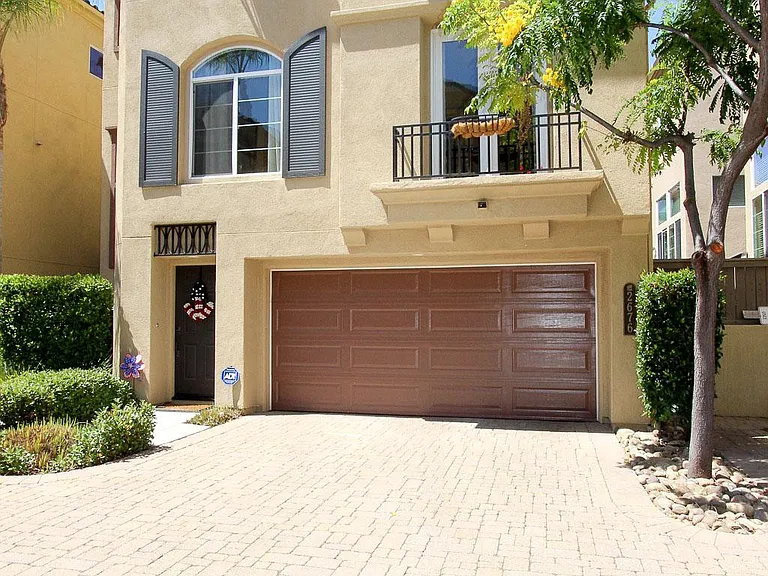 2676 Villas Way — Photo 2