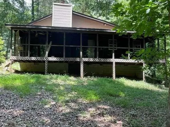 170 S Century Dr, Martin, GA 30557